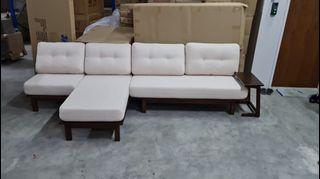 (Category: ) located in . Submitted by teamberfurnituresg (Listing ID 1377025197, Image 1). Description: .