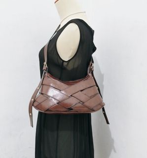 (Kategori: ) berada di . Dikirim oleh makeyouthrift (ID iklan 1377068320, Gambar 1). Deskripsi: .