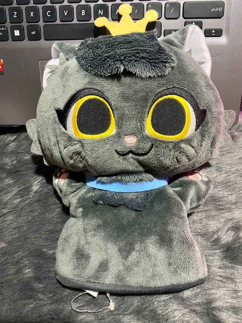 Tegonyan plush / hand puppet 🐈‍⬛ (Category: Plushies & Soft Toys) located in Makati City. Submitted by ahli_sbd (Listing ID 1377099667, Image 1). Description: Soft & is still in good condition. It’s been washed & cleaned, just waiting to find someone to love it! 🐈‍⬛ 💌 .