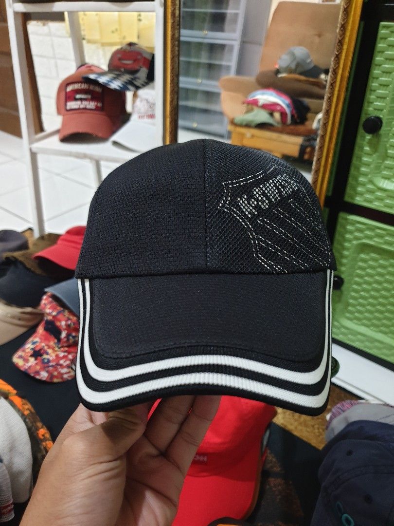 Topi K Swiss Outdoor, Fesyen Pria, Aksesoris, Topi di Carousell