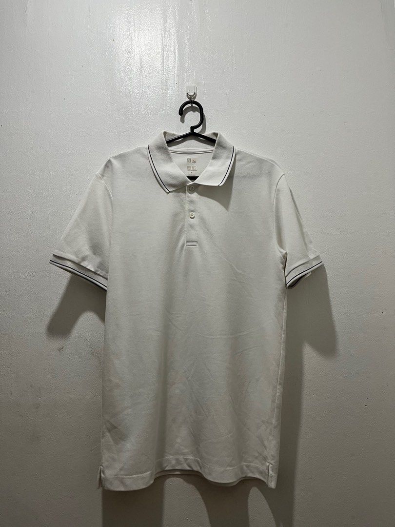 UNQLO DryEx Poloshirt (Category: Tshirts & Polo Shirts ) located in San Carlos. Submitted by claaark (Listing ID 1377027657, Image 2). Description: UNQLO DryEx Poloshirt Condition: 9/10 Color rate: 9/10 Dimensions: L26 W18 Size on tag: Medium rfs: decluttering Location: Pureza Sampaloc Manila mop: Banktransfer/ Cash via Meetup/ Lalamove/ JnT price is negotiable for multiple orders! .