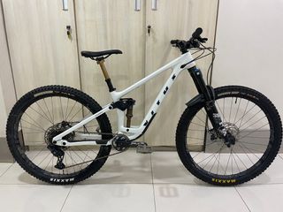 （分類：）位於 。 由 ernest86 提交（商品編號 1377062181，圖片 1）。簡介： 。