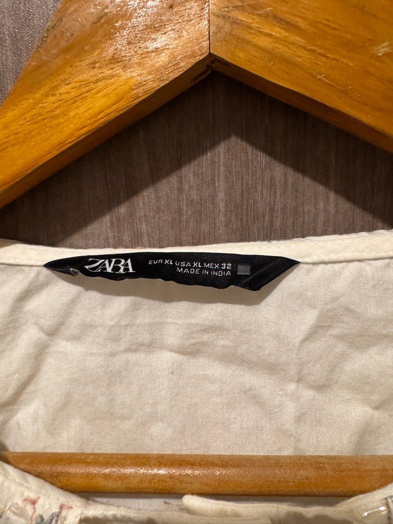 Zara Embroidered Collar Shirt (Category: Longsleeves) located in Pasig City. Submitted by alexa.dg (Listing ID 1377045229, Image 2). Description: .