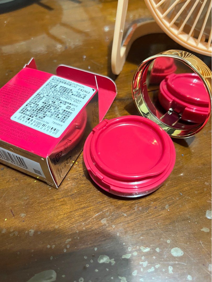 由 puff_chu (刊登 ID 1377337395，圖片 3) 提交，位於 桃園市 (Taoyuan) 的 高訂氣墊粉底 (類別：化妝品)，說明：色號LN2 因衛生問題 粉撲不附上 。