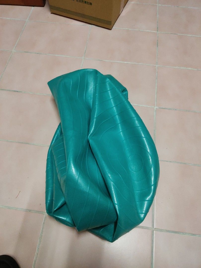 由 __rufeel (刊登 ID 1377246562，圖片 2) 提交，位於 台南市 (Tainan) 的 迪卡農 花生球 (類別：伸展配件)，說明：。