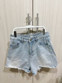 由 yea03160122 (刊登 ID 1377341985，圖片 1) 提交，位於 的 (類別：)，說明：。