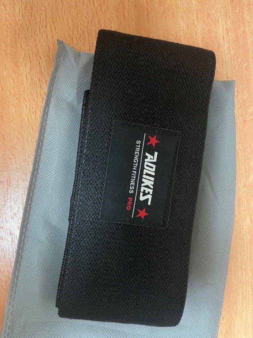 由 oecyoec (刊登 ID 1377259038，圖片 1) 提交，位於 台北市 (Taipei) 的 全新 現貨 AOLIKES 3603 正公司貨 翹臀圈 彈力圈 拉伸帶 - 黑L (類別：伸展配件)，說明：全新 現貨 AOLIKES 3603 正公司貨 翹臀圈 彈力圈 拉伸帶 - 黑L 歡迎提問。