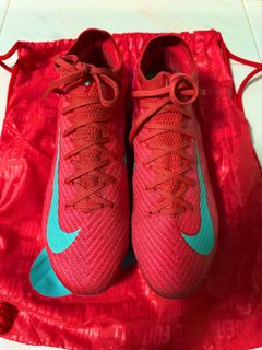 (Category: ) located in . Submitted by mysteryjerseys.sg (Listing ID 1377336814, Image 1). Description: .
