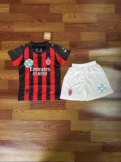 (Category: ) located in . Submitted by sgapparel (Listing ID 1377196675, Image 1). Description: .