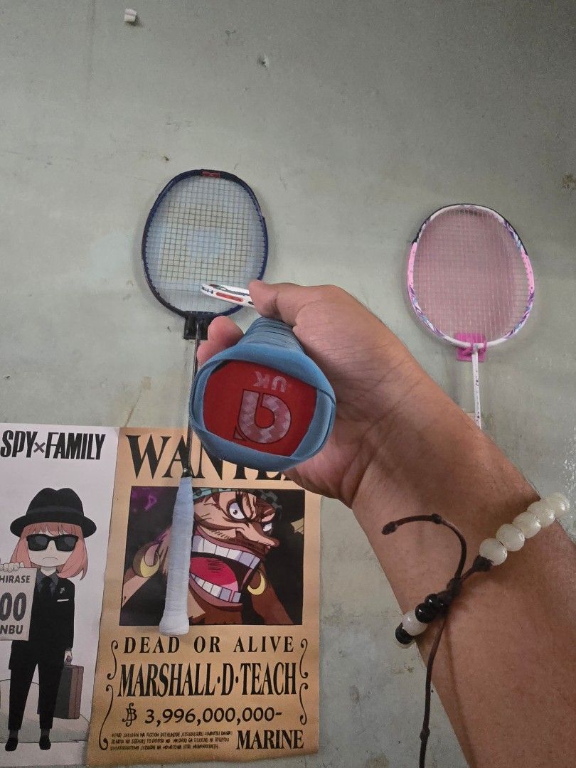 Apacs Z ziggler Reborn (Category: Racket and Ball Sports) located in Manila. Submitted by wizzus (Listing ID 1377256577, Image 3). Description: Used for a few times lang as mas ginagamit yung main racket. Used 1 time yung string bg66u (sa gitna) Slight Nego lang sana RFS medical funds. Thank u with free blue neko grip can do meet ups circuit mkt/rob mnl.