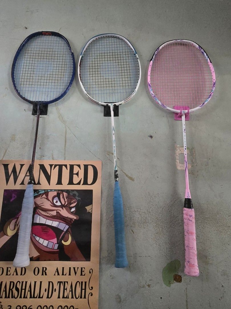 Apacs Z ziggler Reborn (Category: Racket and Ball Sports) located in Manila. Submitted by wizzus (Listing ID 1377256577, Image 1). Description: Used for a few times lang as mas ginagamit yung main racket. Used 1 time yung string bg66u (sa gitna) Slight Nego lang sana RFS medical funds. Thank u with free blue neko grip can do meet ups circuit mkt/rob mnl.