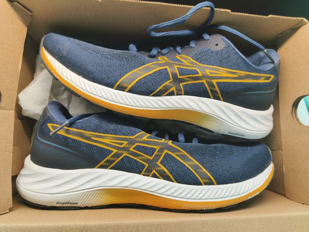 ( ✅ NEGO) Asics Running Shoes (7.5) #novablast, kayano (Category: Sneakers) located in Singapore. Submitted by garlic8 (Listing ID 1377133406, Image 1). Description: - Asics Gel-Excite 9, bought a few months ago and haven't used since - pictures are recent - Navy blue with yellow accents - US size 7.5 - Practically new, smells even better than it looks - You could run in it, jump around in it, heck you could fly with these - You gon be the flyest