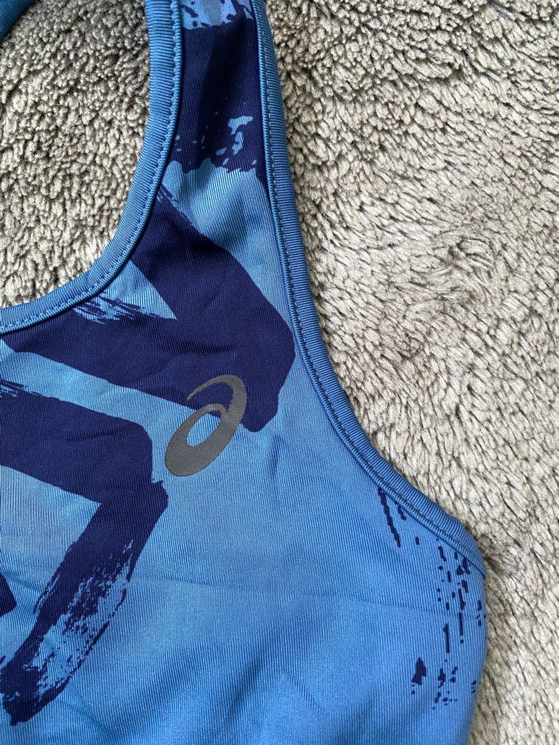 Asics Sportwear Bra (Category: Activewear) located in Cebu City. Submitted by markvoid (Listing ID 1377319123, Image 3). Description: Asics Sportwear Bra >Excellent Condition >Cut Washtag Only >Color Rate: 9/10 >Color May Vary Due To Light >Size: Small >Price+SF >MOP: Gcash/Bank Transfer >Shipping: J&T Cebu City.