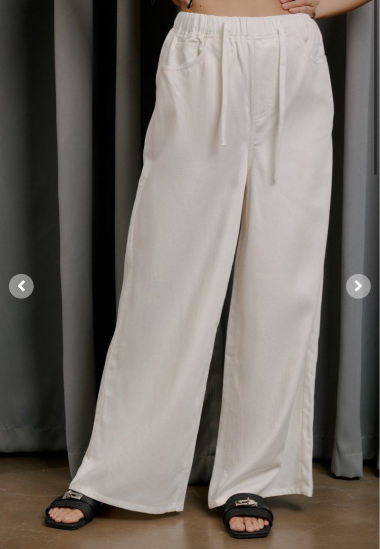 BNWT TROY TENCEL DENIM PANTS (WHITE) (Category: Other Bottoms) located in Singapore. Submitted by daisyss_ (Listing ID 1377366286, Image 1). Description: bnwt size s oos everywhere track postage +$2.80 .
