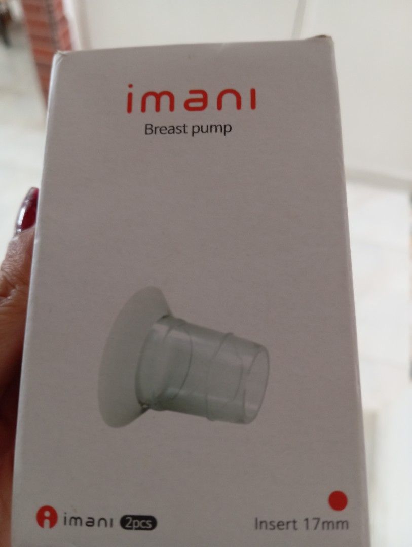 Breast pump insert (Category: Breastfeeding & Bottle Feeding) located in Singapore. Submitted by prakton (Listing ID 1377242228, Image 1). Description: only one breast pump insert is available. never used. Brought from kiddy palace. size 17 mm.