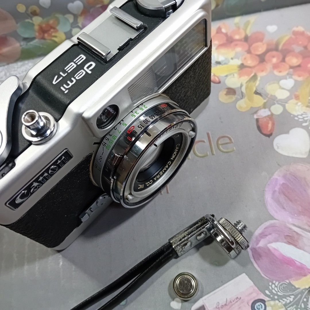 Canon Demi EE17 with freebies (Category: Cameras) located in Paranaque City. Submitted by vintagepopsicle (Listing ID 1377332135, Image 3). Description: Free battery, spacer, expired film and original canon demi strap. Aiming to buy and shell out big bucks for a Pentax 17? Think again. There are many half frame photographers in IG who swears by this baby (we can whisper and name a few) Pls examine photos as they are part of the description. Excel
