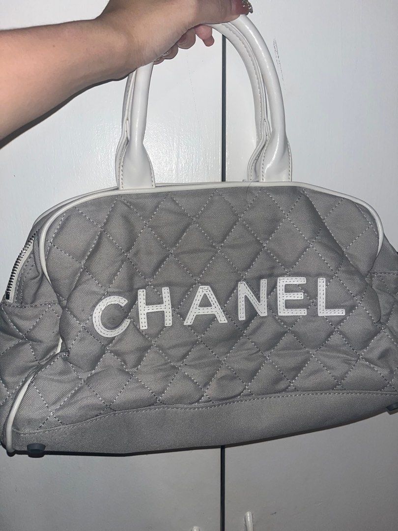 chanel bowling bag (Category: Luxury Bags & Wallets) located in Quezon City. Submitted by lindthings (Listing ID 1377337865, Image 1). Description: .