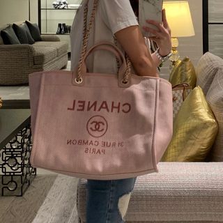 （分類：）位於 。 由 jacquemsk 提交（商品編號 1377258059，圖片 1）。簡介： 。