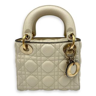 (Category: ) located in . Submitted by carousellluxury (Listing ID 1377279575, Image 1). Description: .