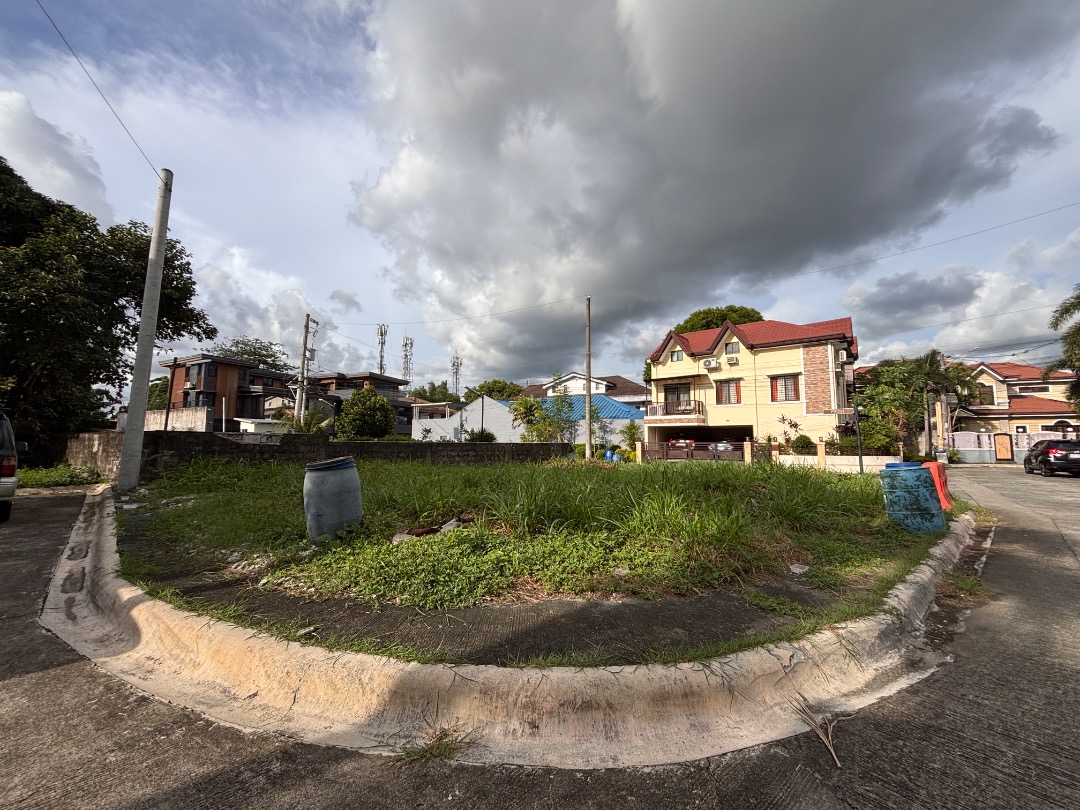 (Category: ) located in . Submitted by habitto.ph (Listing ID 1377098518, Image 1). Description: .