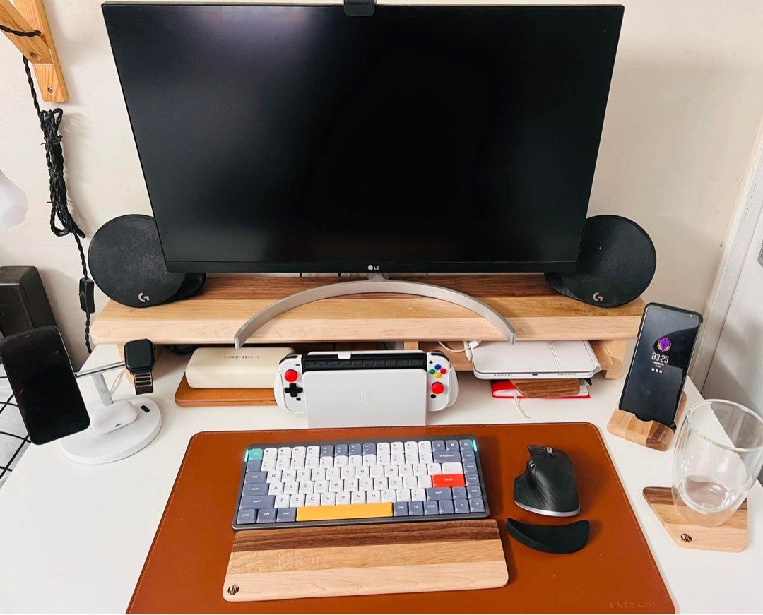 Deskshelf/Monitor Riser (Category: Office Furniture & Fixtures) located in Imus. Submitted by moogleshop (Listing ID 1377256627, Image 3). Description: Monitor Riser/ Deskshelf 34 x 7.5 x 4.2 inches Low Profile Keyboard Wristrest Coaster 1pc Free satechi desk mat .