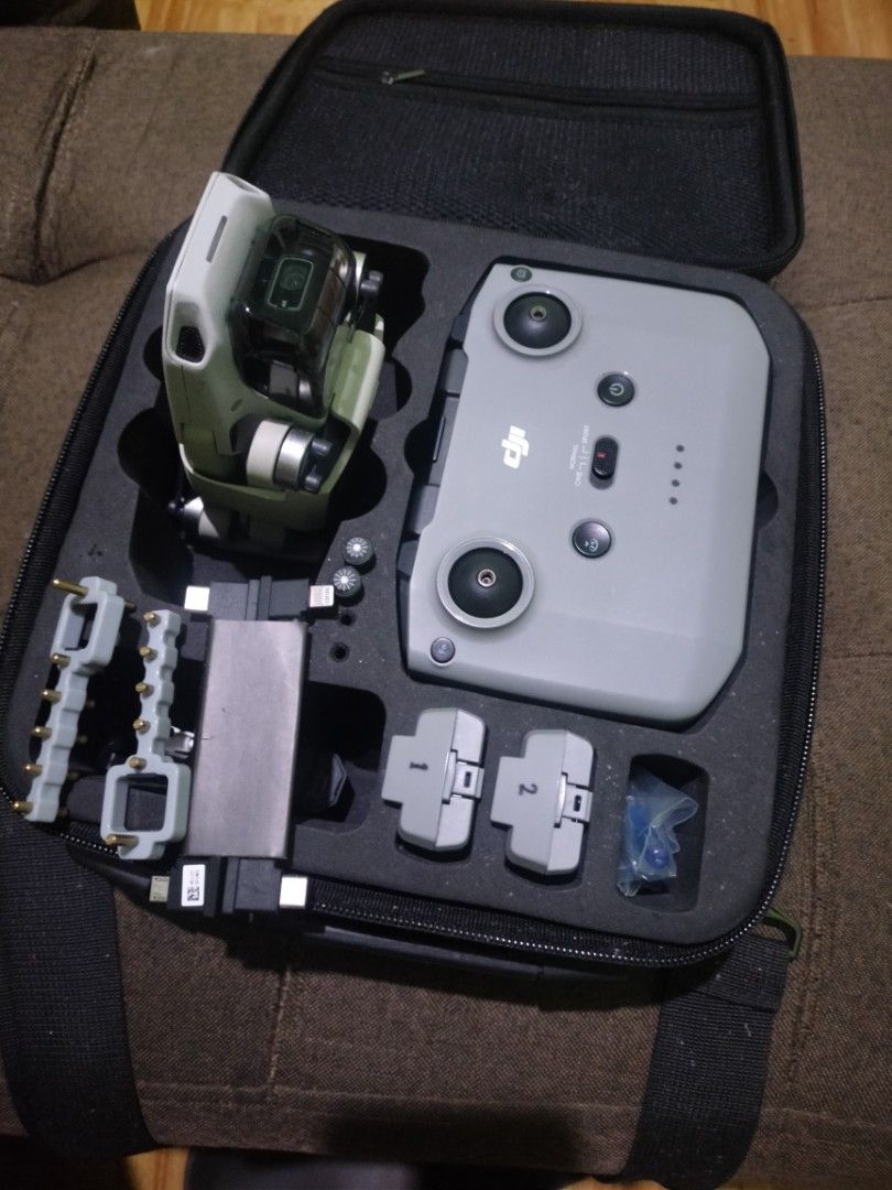 Dji mini 2 fly more combo (Category: Other Gadgets) located in Santa Cruz. Submitted by francis_erick (Listing ID 1377370811, Image 2). Description: mini 2 drone good condition 2 batteries hub charger original charger extra new propellers extra stick knob bag antenna booster for interested.. pls call, txt or msg me. location: pagsanjan, laguna/ Las pinas City 0992 663 4703.