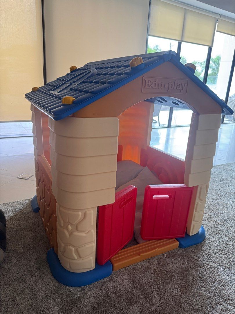 eduplay playhouse (Category: Infant Playtime) located in Taguig. Submitted by vintagekid (Listing ID 1377230461, Image 2). Description: complete inclusions.