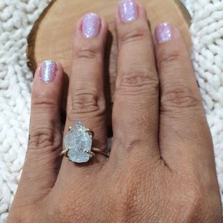 (Category: ) located in . Submitted by dancing_queen10 (Listing ID 1377365229, Image 1). Description: .
