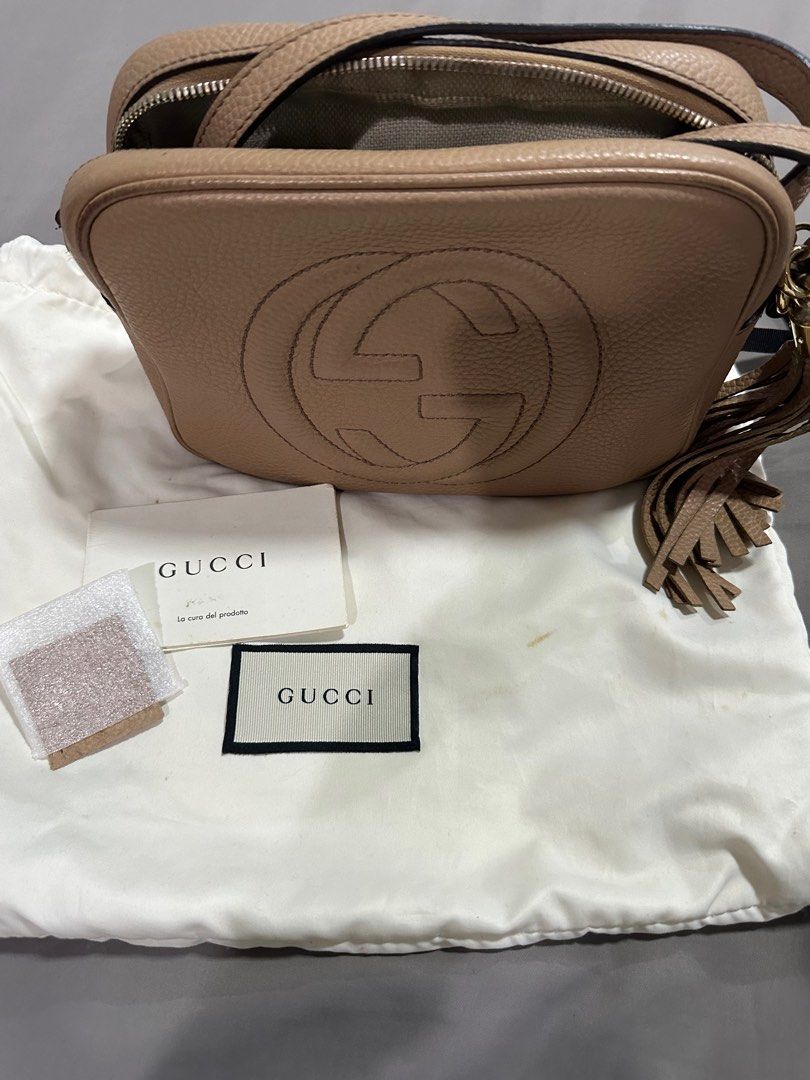 Gucci Soho Disco Camera Bag (Category: Luxury Bags & Wallets) located in Makati City. Submitted by rnathaliem (Listing ID 1377254839, Image 2). Description: Gucci Soho Disco Camera Bag Can be worn as shoulder bag or cross body bag Color beige With dustbag, care card and swatch leather.