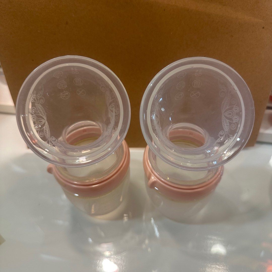 Haakaa Gen 3 Silicone Breast Pump 160ml 6oz (Category: Breastfeeding & Bottle Feeding) located in Makati City. Submitted by prebydan (Listing ID 1377205403, Image 2). Description: Barely used. Used less than 10 times. Take both for 2500. SRP is 1900 per piece. No more box. Bought at Rustan’s. If only 1 piece, 1500 Pick up makati. I’m .