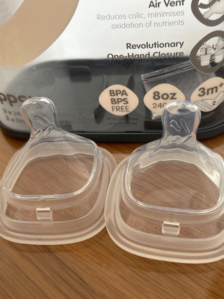 Hegen teats (middle teats) (Category: Breastfeeding & Bottle Feeding) located in Singapore. Submitted by phhwny99t919401 (Listing ID 1377245273, Image 3). Description: Selling two tests for number 2 Please note without box As I need the 240ml milk bottles as baby outgrown from 2 to teats 3 2 for $12 .