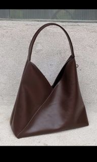 (Kategori: ) berada di . Dikirim oleh dee.declutter (ID iklan 1377342815, Gambar 1). Deskripsi: .