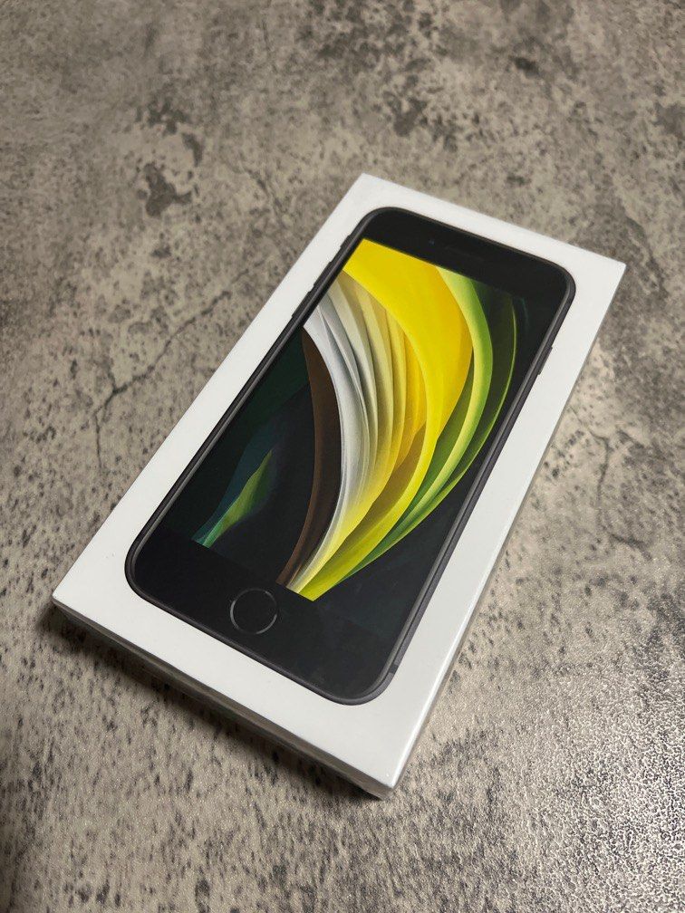 iPhone SE 2020 Black 64GB (Category: iPhone SE Series) located in Singapore. Submitted by wuch421 (Listing ID 1376558530, Image 1). Description: Brand new in box (Sealed).
