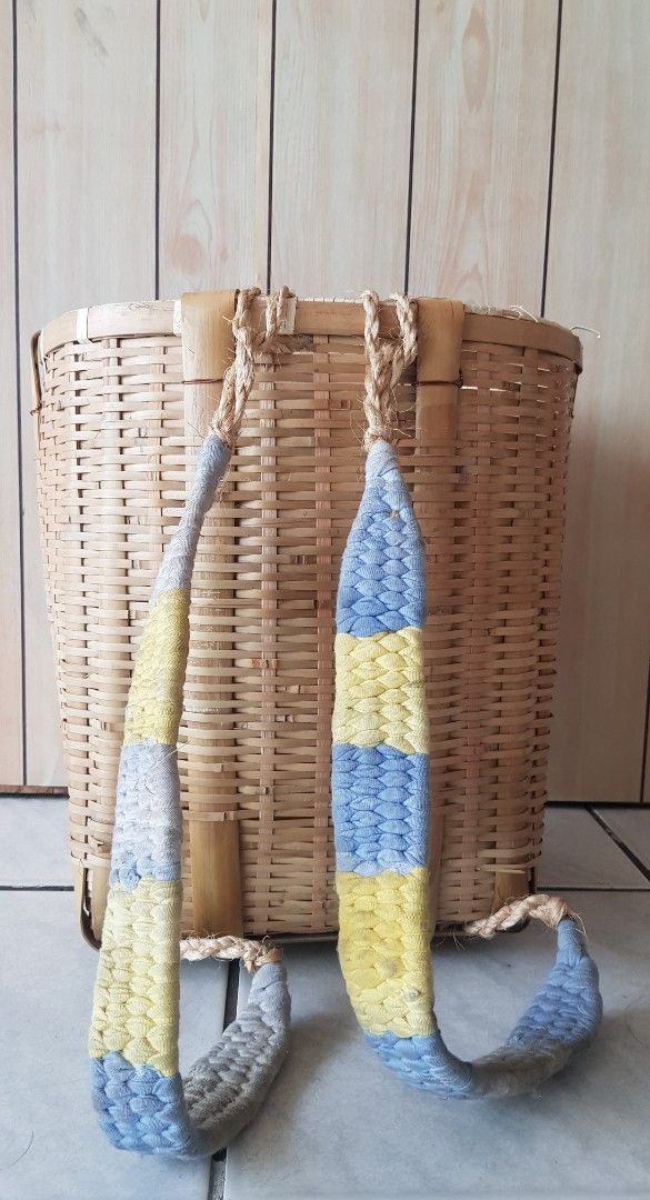 Japan Woven Bamboo Basket/Bag (Category: Storage Boxes & Baskets) located in Quezon City. Submitted by wagwagan_ukay_blues (Listing ID 1377261174, Image 2). Description: from Japan in good condition ❗please expect sign of usage H-14" L-13.5 W-12".