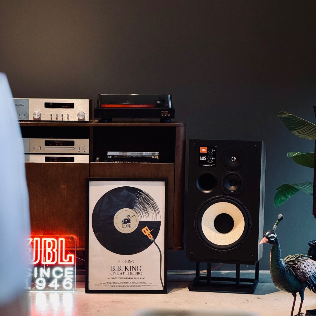 JBL L100 CLASSIC (Category: Soundbars, Speakers & Amplifiers) located in Singapore. Submitted by mfgtr (Listing ID 1377244578, Image 1). Description: Genuine walnut veneer enclosure with black painted front and rear panels • 12-inch (300mm) JW300PW-8 pure pulp cone woofer • 5.25 inch (130mm) 105H-1 polymer-coated pure pulp cone midrange • 1-inch JT025Ti1 titanium dome tweeter with soft surround • Bass-reflex design with front-firing port • Adjust