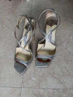 (Category: ) located in . Submitted by lovepreloved05 (Listing ID 1377200957, Image 1). Description: .