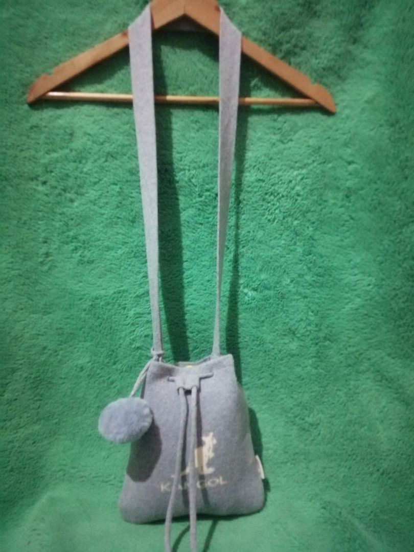 KANGOL SLING BAG(PRELOVED) (Category: Cross-body Bags) located in Iligan City. Submitted by RL_Collections (Listing ID 1377243460, Image 2). Description: *excellent condition *color rate:10/10 *size:pls refer to last 2 pictures *clean & ready to use.