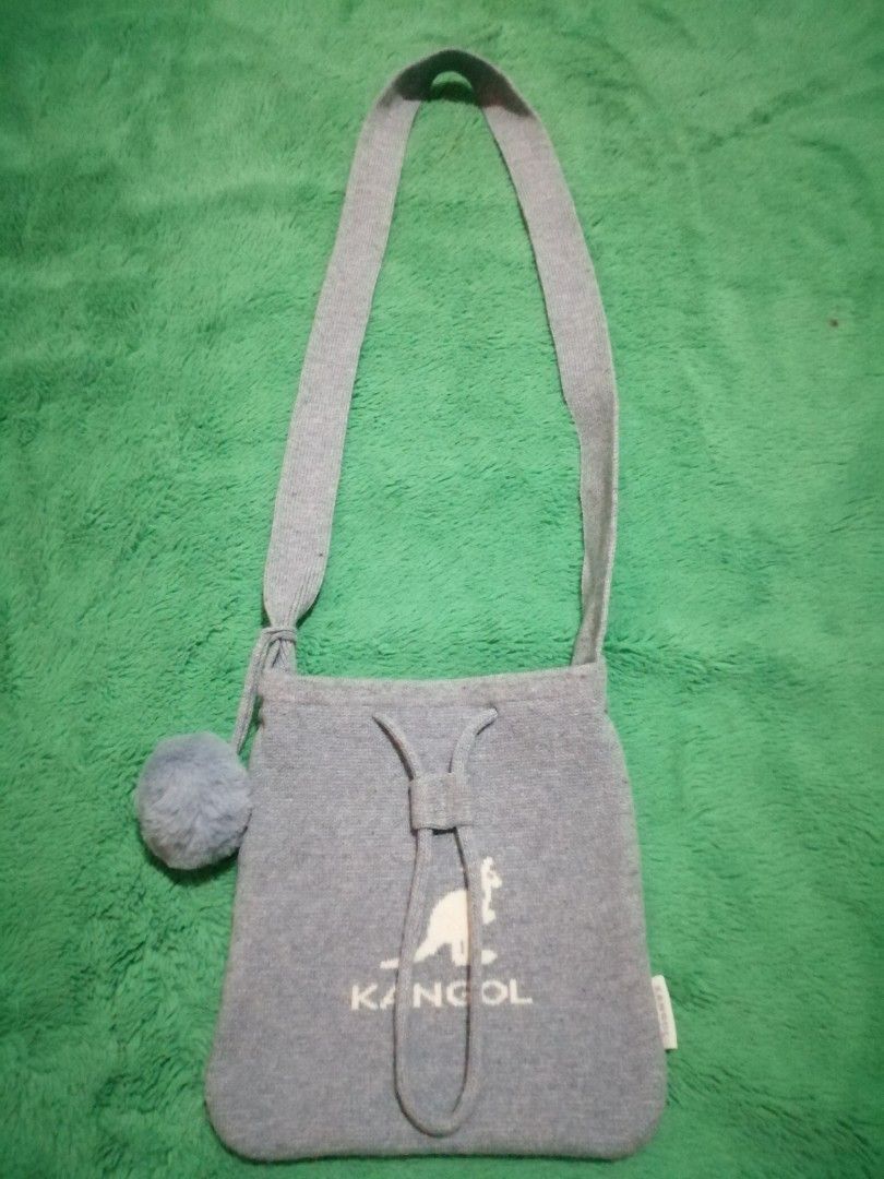 KANGOL SLING BAG(PRELOVED) (Category: Cross-body Bags) located in Iligan City. Submitted by RL_Collections (Listing ID 1377243460, Image 1). Description: *excellent condition *color rate:10/10 *size:pls refer to last 2 pictures *clean & ready to use.