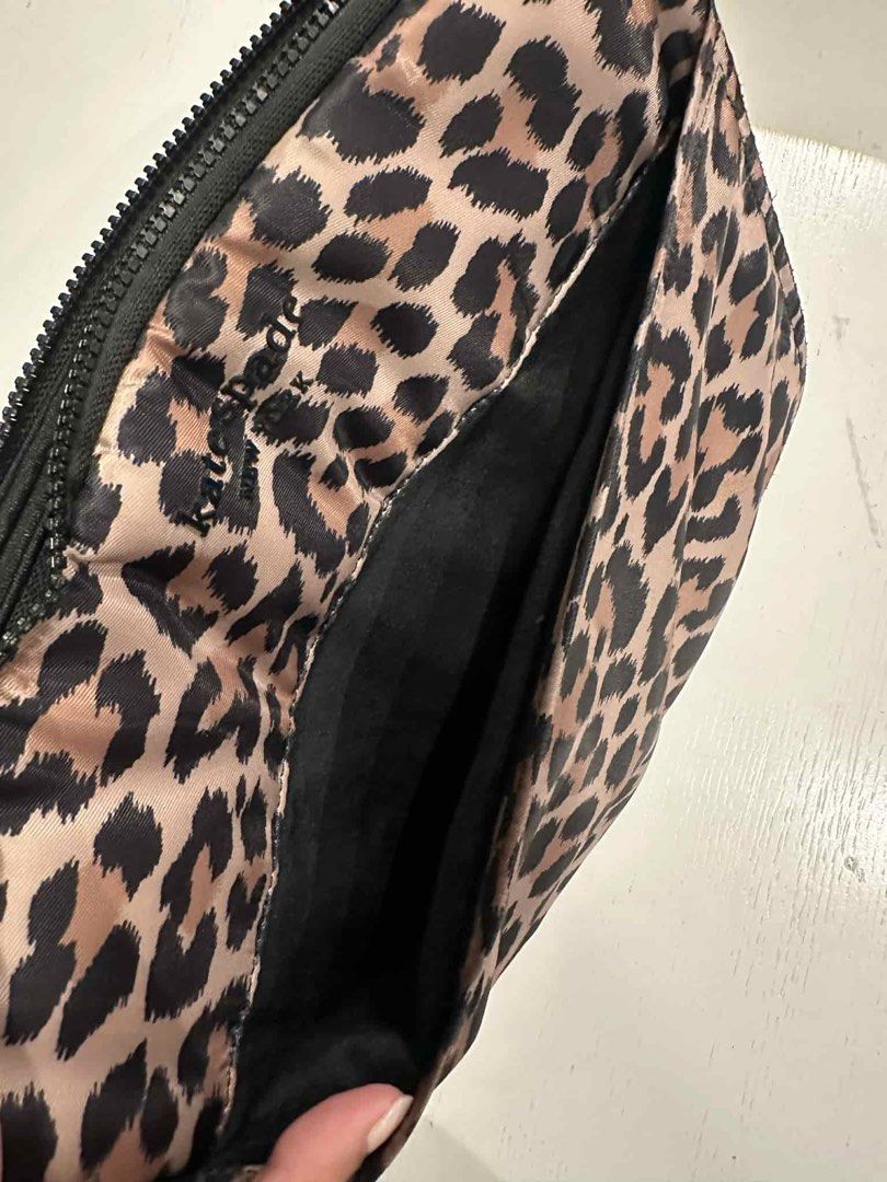 Kate Spade Laptop Bag 14” (Category: Laptop Bags & Sleeves) located in Taguig. Submitted by studiogammo (Listing ID 1377199885, Image 2). Description: Kate Spade Laptop/Ipad Bag With pocket .
