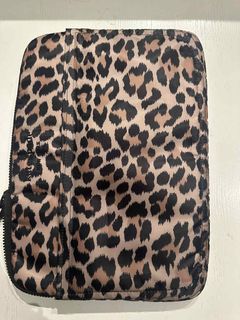 (Category: ) located in . Submitted by ovrlnd (Listing ID 1377199885, Image 1). Description: .
