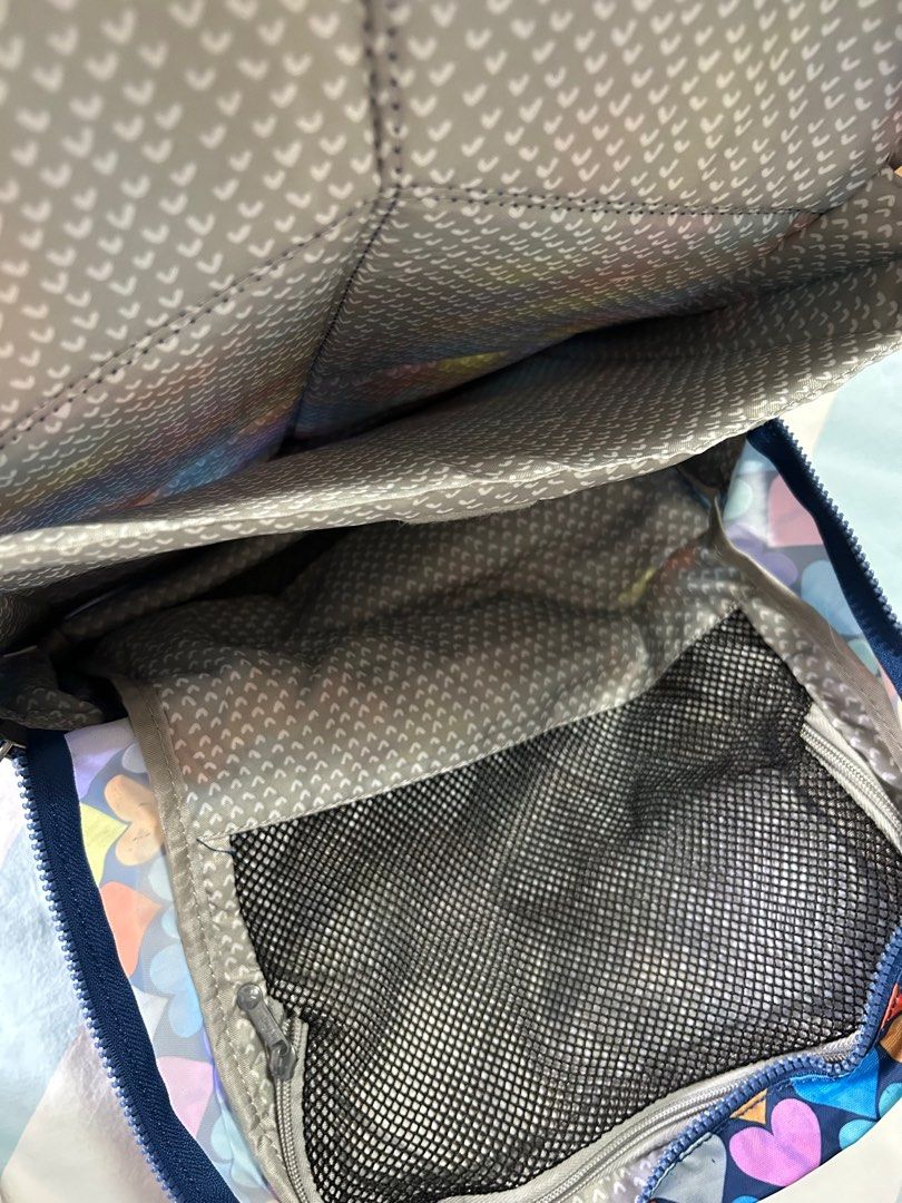 Kipling Large Printed Laptop Backpack (Category: Backpacks) located in San Juan City. Submitted by gratefulgreed (Listing ID 1377287575, Image 3). Description: Kipling Large Laptop backpack *can’t find the exact print online Dimensions: 12.75”L x 16.56”H x 7.5”D Weight: 1.29 lbs Volume: 25 L.