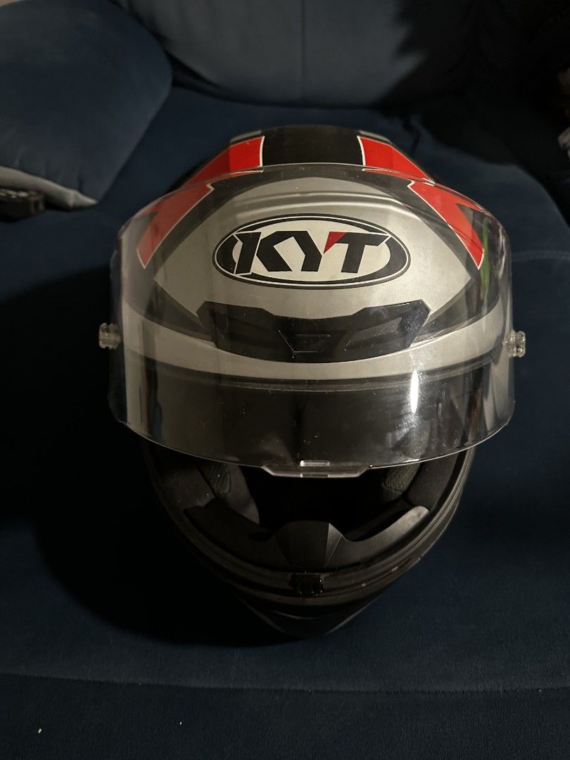 KYT TT Course XXL (Category: Motorcycle Apparel) located in Singapore. Submitted by altimakhai (Listing ID 1377335684, Image 1). Description: selling off this KYT TT COURSE as I have too many helmet condition 9/10, with some minor peel at the leather. other than that, all good. selling together with the intercom.