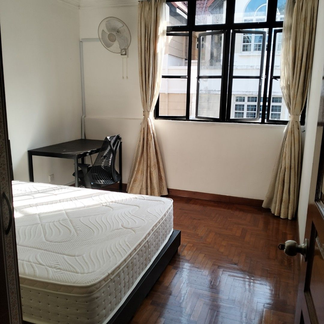 Landed house common rm near Tampines63108836374529111