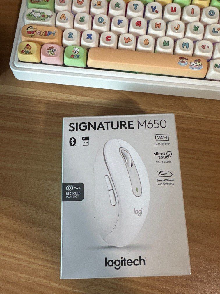 Logitech Mouse M650 (Category: Mouse & Mousepads) located in Singapore. Submitted by HeidiYun (Listing ID 1377254947, Image 1). Description: Brand new Logitech mouse for sale, only opened to try and the mouse is too small for my hand, finding new owner for this mouse 🥹.