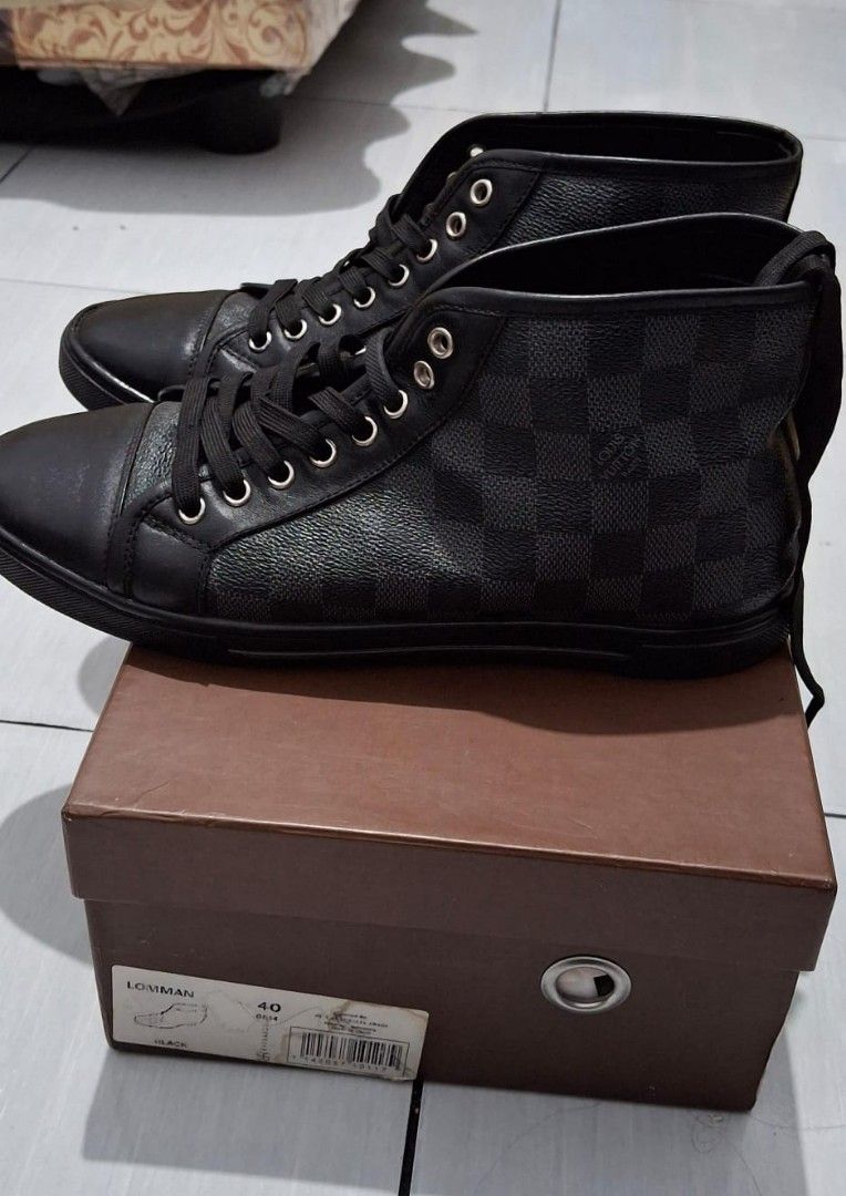 Louis Vuitton Damier Black Graphite High Top Sneakers, Fesyen Pria