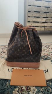 (Category: ) located in . Submitted by MonaL (Listing ID 1377317836, Image 1). Description: .