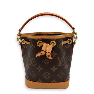 (Category: ) located in . Submitted by carousellluxury (Listing ID 1377280015, Image 1). Description: .