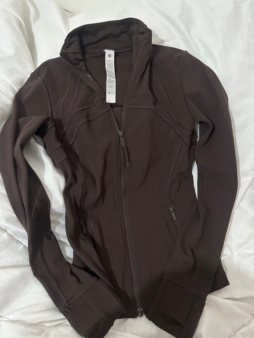 Lululemon Define Jacket in Espresso Dot 4 (Category: Longsleeves) located in Manila. Submitted by jean_closet (Listing ID 1377337958, Image 3). Description: Used once only Actual when worn pics posted as requested Espresso colorrr sooo pretty! .