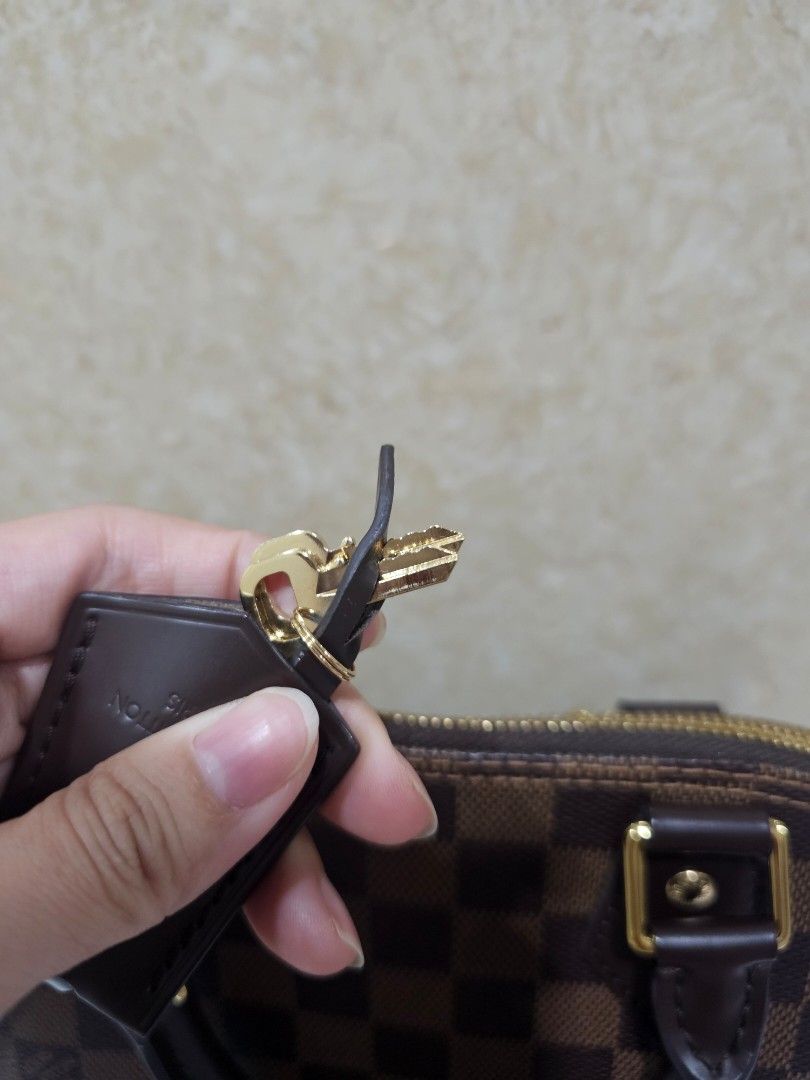 LV Alma (Category: Luxury Bags & Wallets) located in San Juan City. Submitted by declutter_stuffph (Listing ID 1377356525, Image 3). Description: Bought in Paris La Fayette back in 2017. barely use. during parties only like 4-5x only.