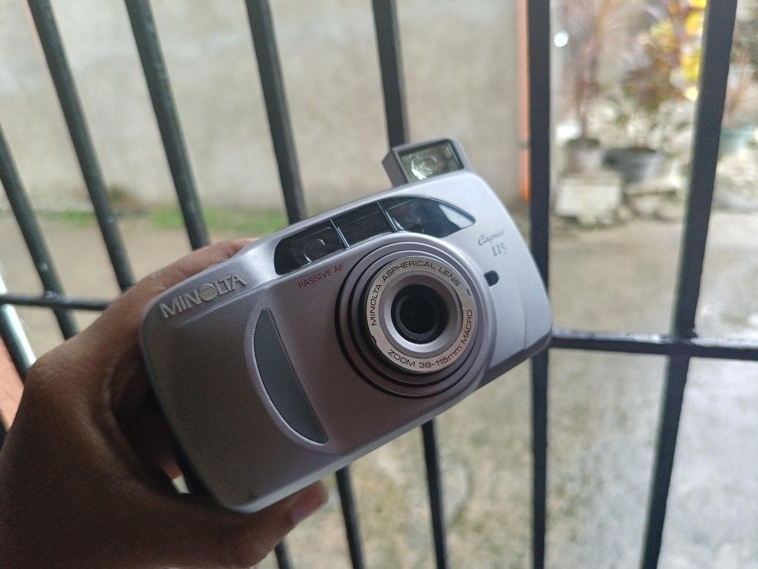 Minolta Capios 115 film camera (Flash not working) (Category: Cameras) located in Cebu City. Submitted by nicholas758 (Listing ID 1377276886, Image 1). Description: Minolta Capios 115 Film camera All other functions are working tested with dummy film clean optics and viewfinder clean battery compartment uses cr123 battery ⚠️Issue: Flash not working.